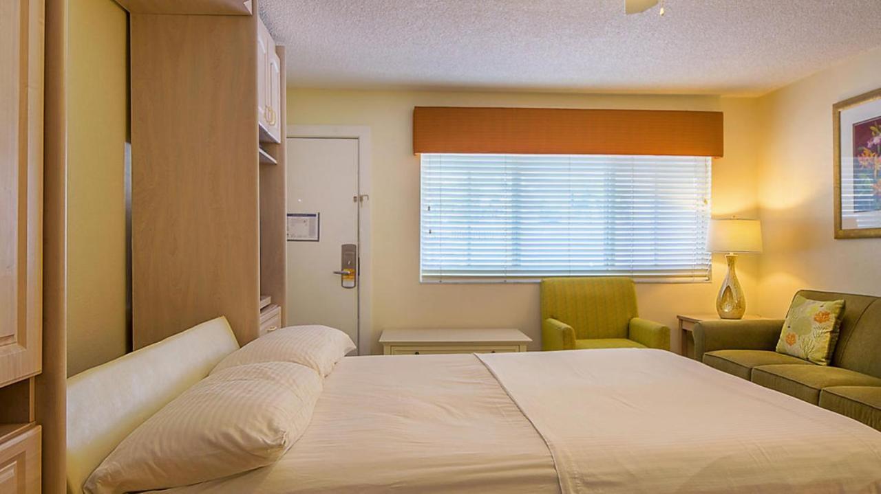 Resort Sixty-Six Holmes Beach Buitenkant foto